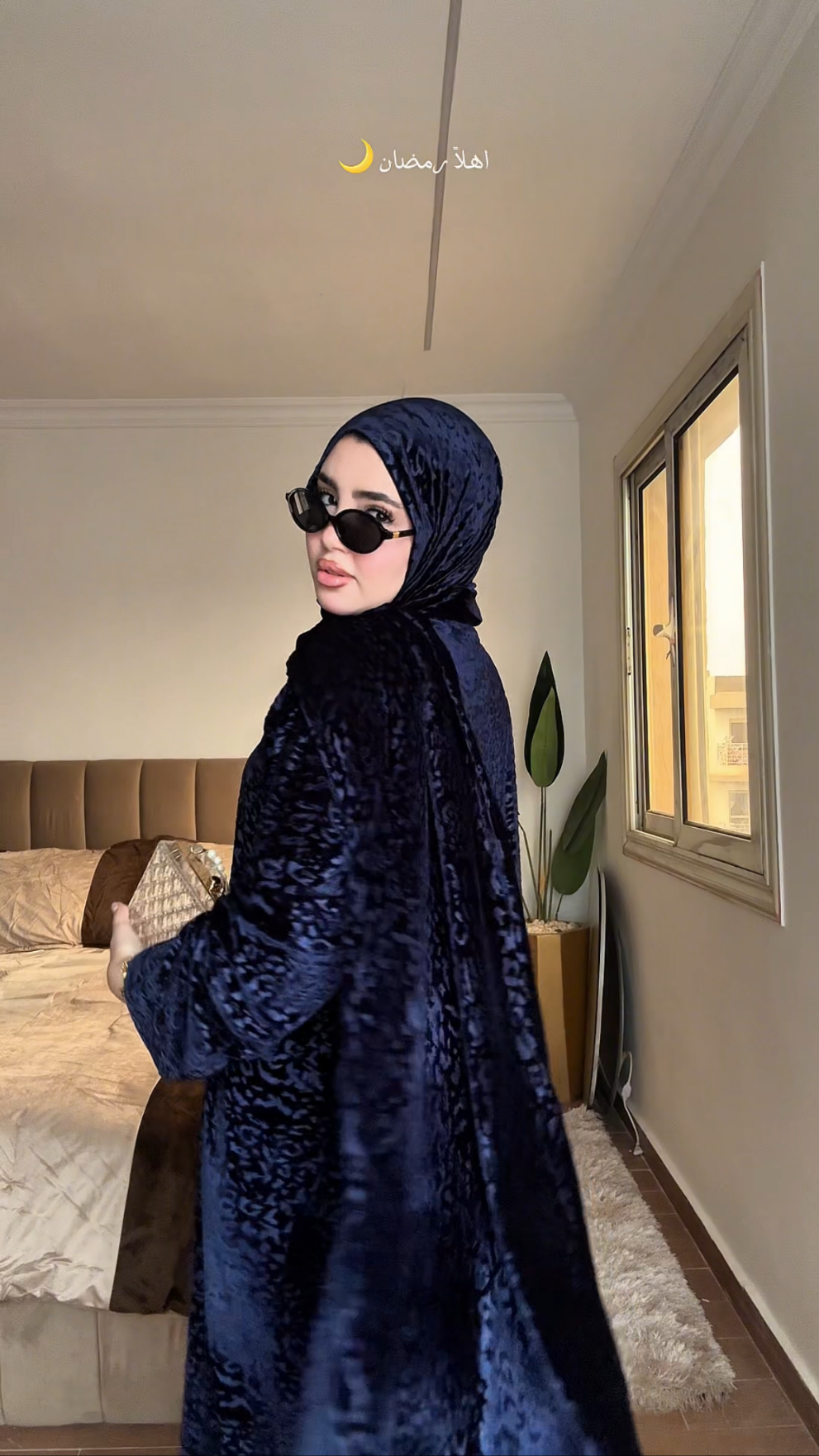 Navy ليٌلٌ Abaya