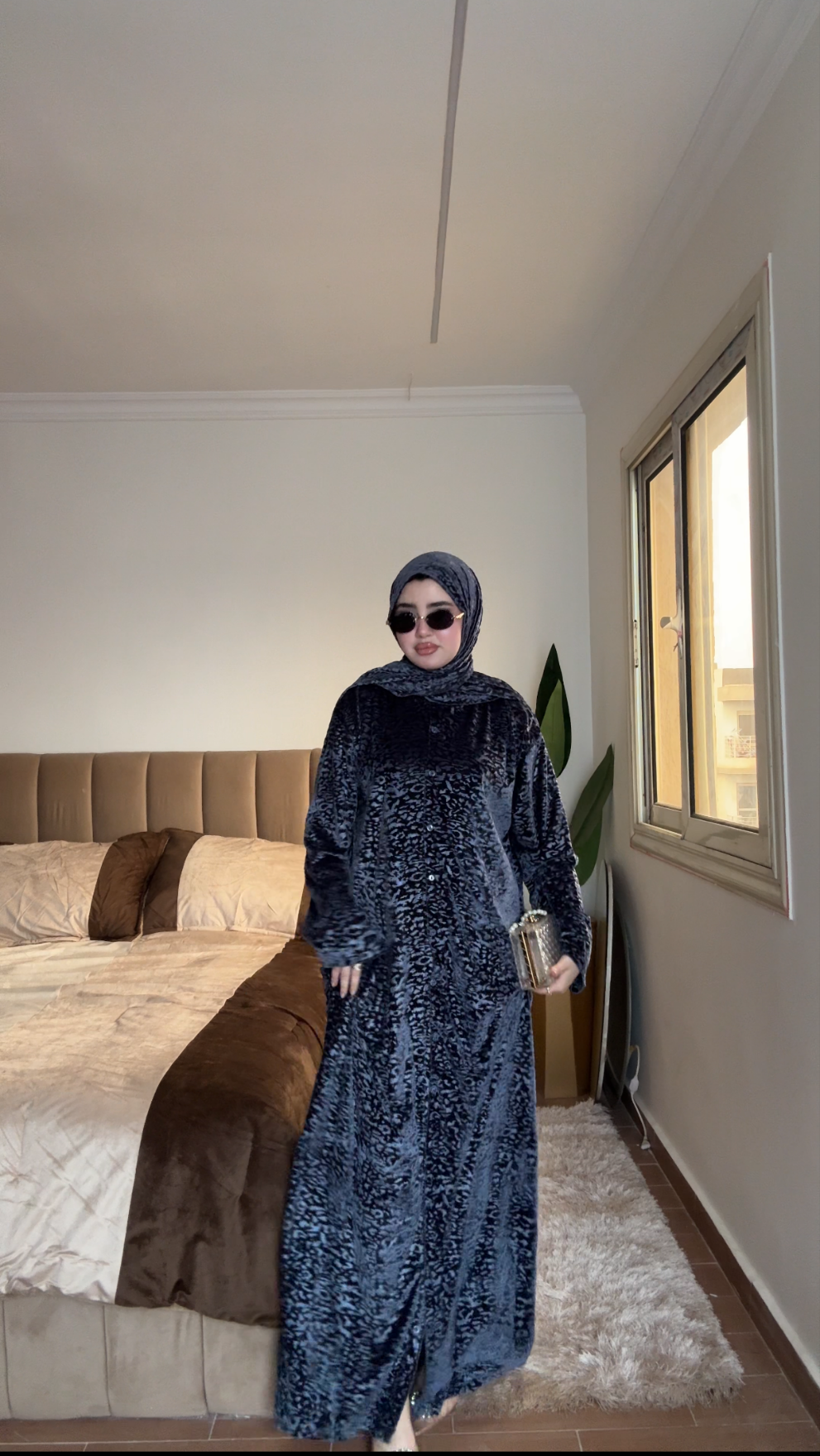 Gray ليلٌٰ Abaya